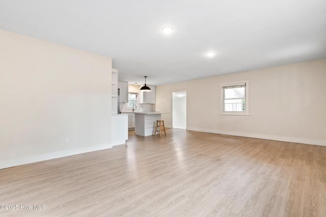 306 Pine Hills Drive, Wilmington, NC 28403