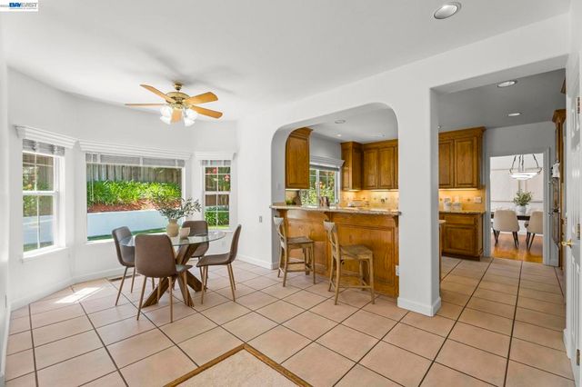 313 Diamond Ct, Pleasanton, CA 94566