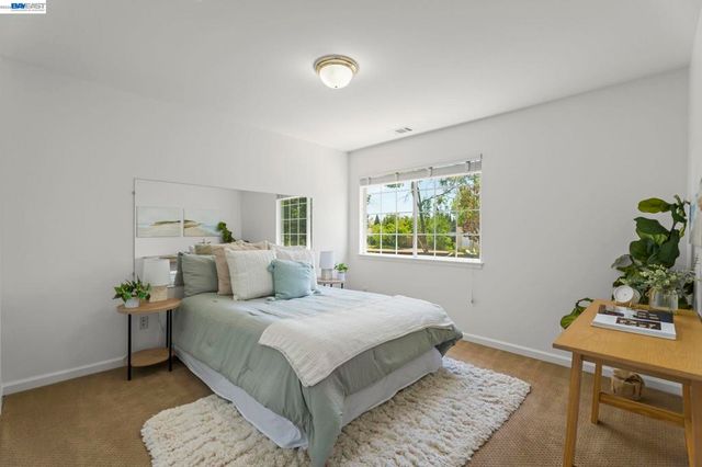 313 Diamond Ct, Pleasanton, CA 94566