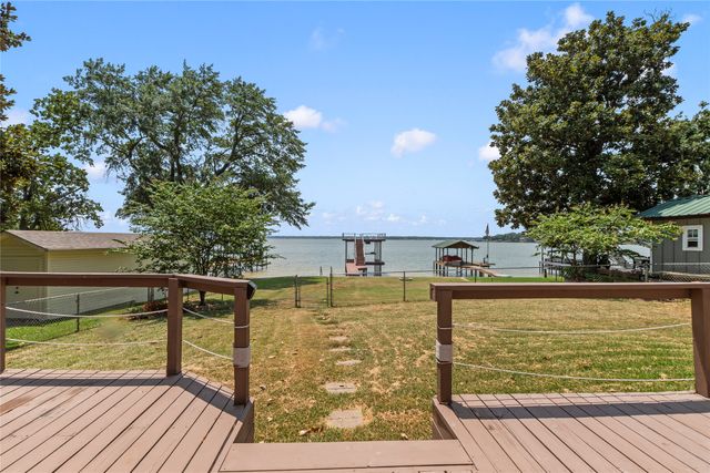 179 Autumn Wood Trail, Gun Barrel City, TX 75156