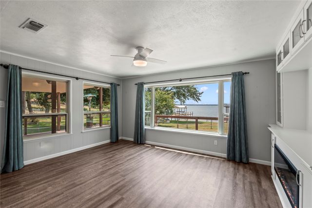 179 Autumn Wood Trail, Gun Barrel City, TX 75156