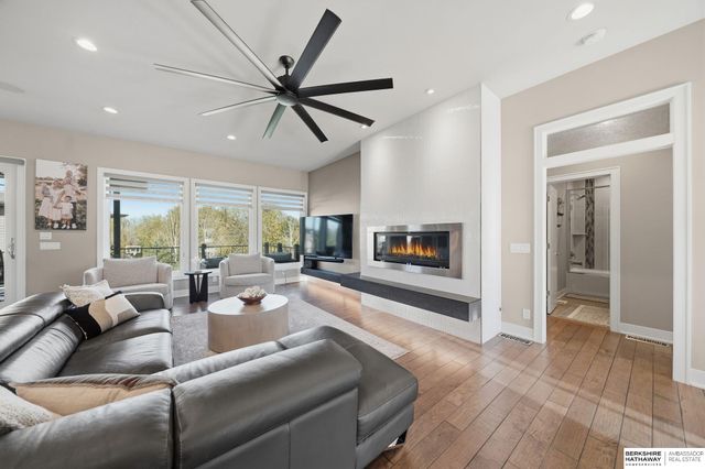 6410 Eureka Drive, Lincoln, NE 68516