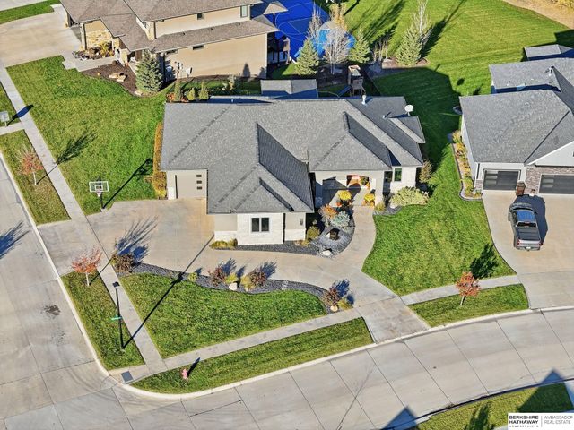 6410 Eureka Drive, Lincoln, NE 68516