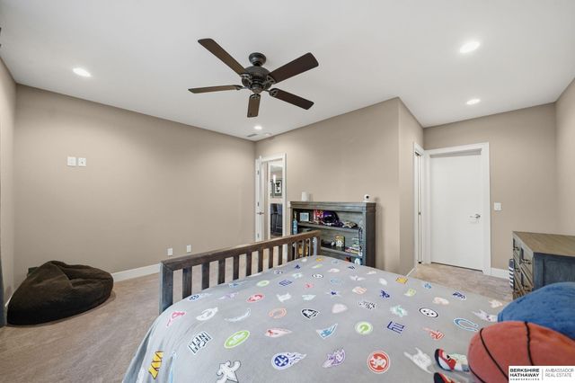 6410 Eureka Drive, Lincoln, NE 68516