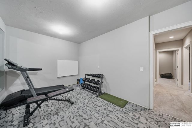 6410 Eureka Drive, Lincoln, NE 68516