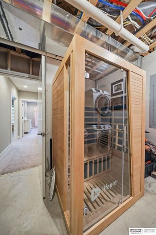 6410 Eureka Drive, Lincoln, NE 68516