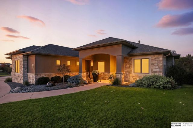 6410 Eureka Drive, Lincoln, NE 68516