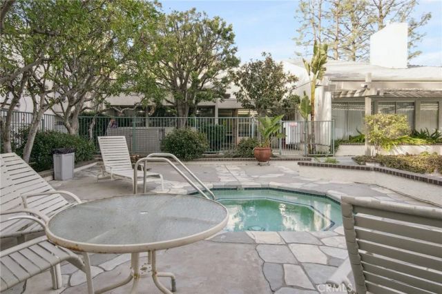 20134 Leadwell 263, Winnetka, CA 91306