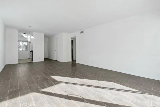 20134 Leadwell 263, Winnetka, CA 91306