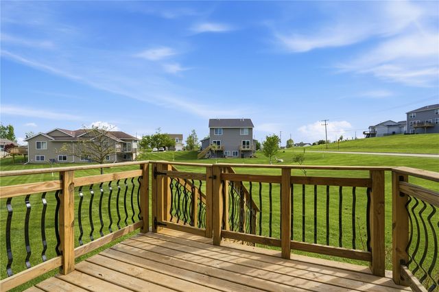 3104 Blackberry Circle SW, Cedar Rapids, IA 52404