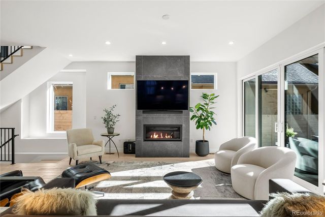 1983 S Saint Paul Street, Denver, CO 80210