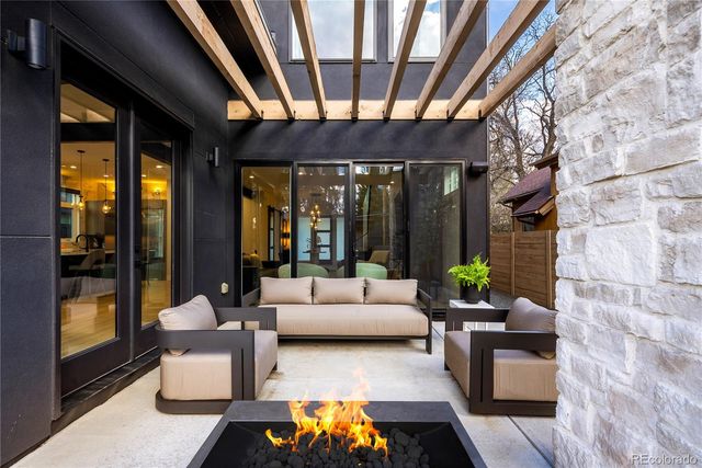 1983 S Saint Paul Street, Denver, CO 80210