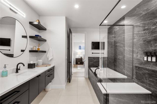 1983 S Saint Paul Street, Denver, CO 80210