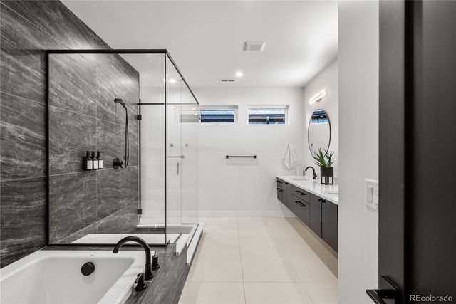 1983 S Saint Paul Street, Denver, CO 80210