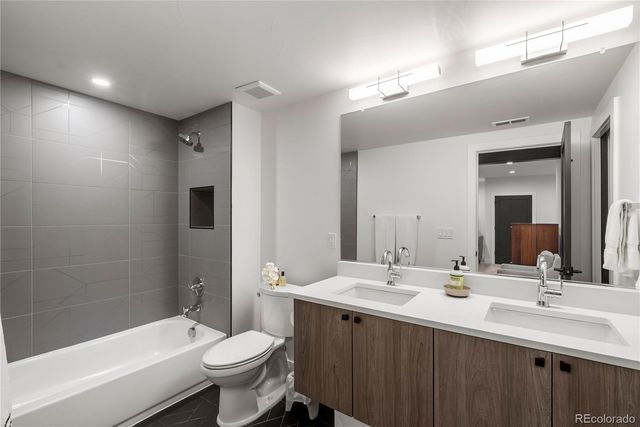 1983 S Saint Paul Street, Denver, CO 80210