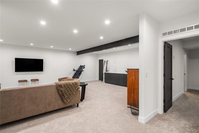 1983 S Saint Paul Street, Denver, CO 80210