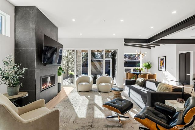 1983 S Saint Paul Street, Denver, CO 80210