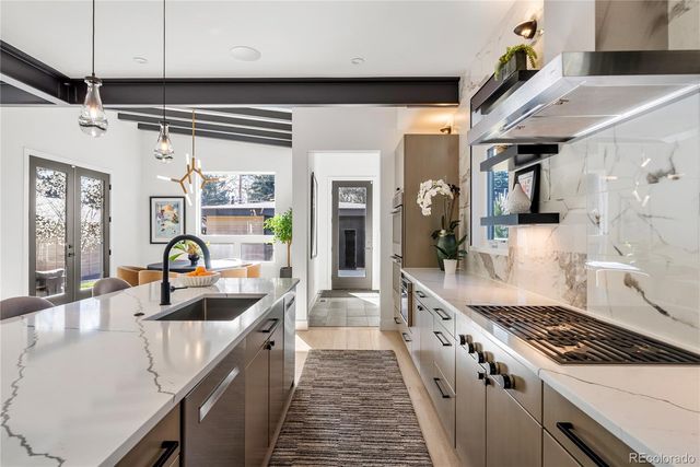 1983 S Saint Paul Street, Denver, CO 80210