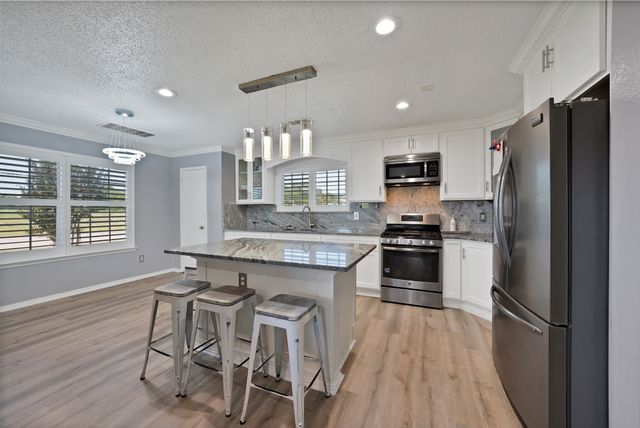 3101 Silver Creek Drive, Mesquite, TX 75181