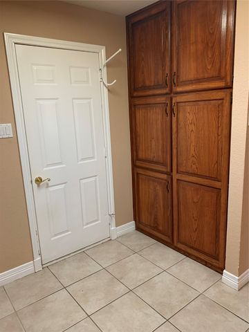 6002 Nutcracker Drive, Granbury, TX 76049