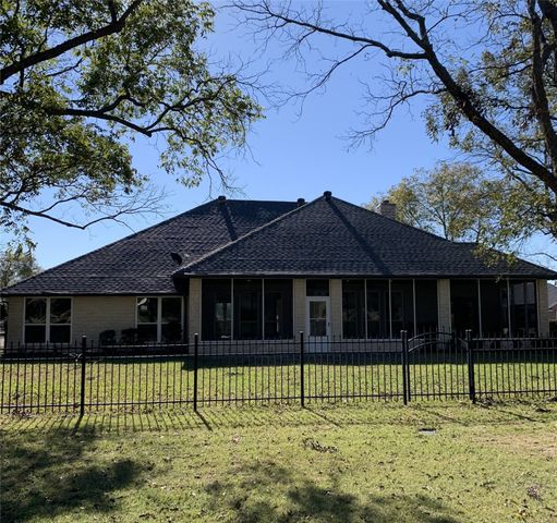 6002 Nutcracker Drive, Granbury, TX 76049