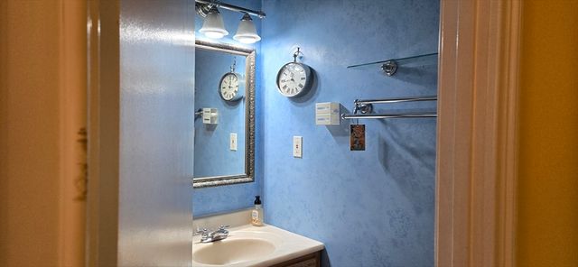 24 South St 303, Quincy, MA 02169