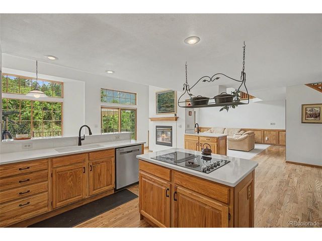 125 Chantrey Ct, Colorado Springs, CO 80906