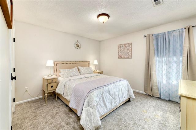 34541 W 83rd Street, De Soto, KS 66018