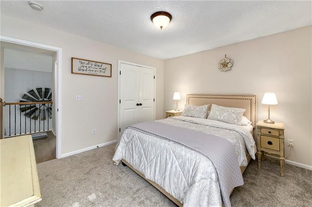 34541 W 83rd Street, De Soto, KS 66018