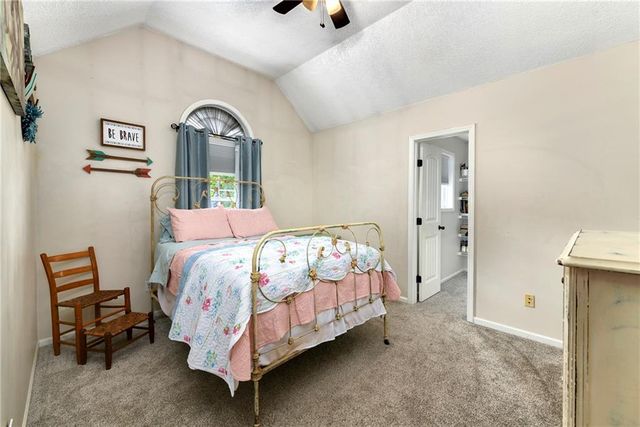 34541 W 83rd Street, De Soto, KS 66018