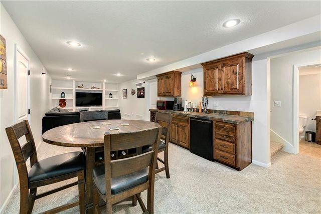 34541 W 83rd Street, De Soto, KS 66018