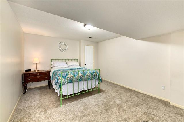 34541 W 83rd Street, De Soto, KS 66018