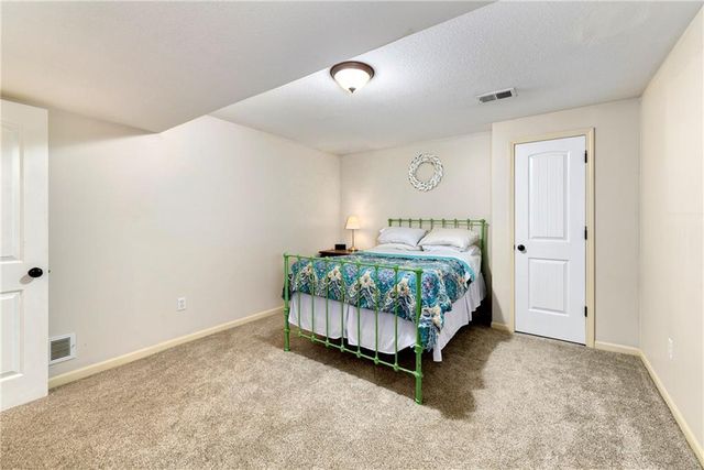 34541 W 83rd Street, De Soto, KS 66018
