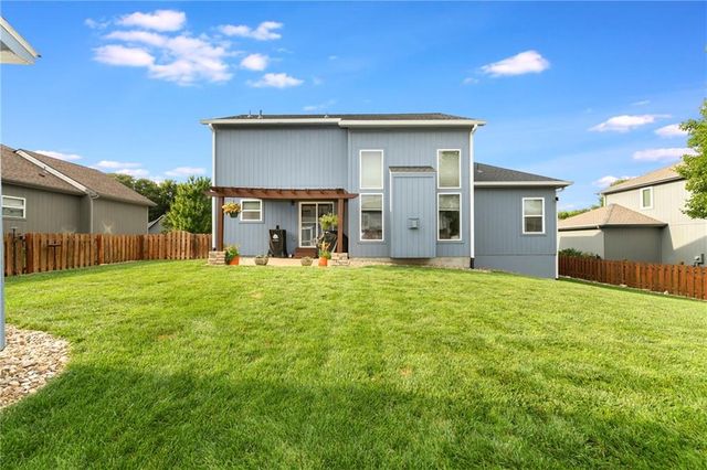 34541 W 83rd Street, De Soto, KS 66018