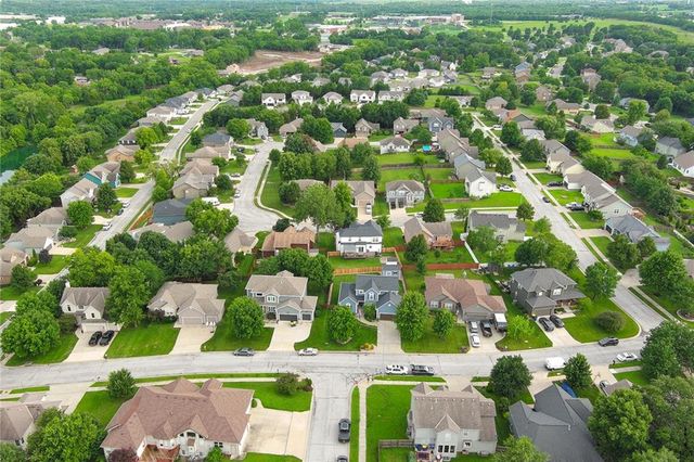 34541 W 83rd Street, De Soto, KS 66018