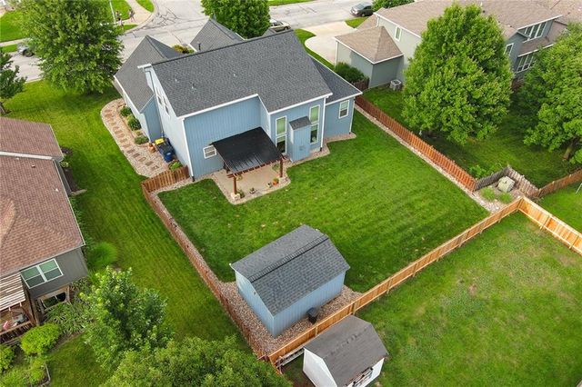 34541 W 83rd Street, De Soto, KS 66018