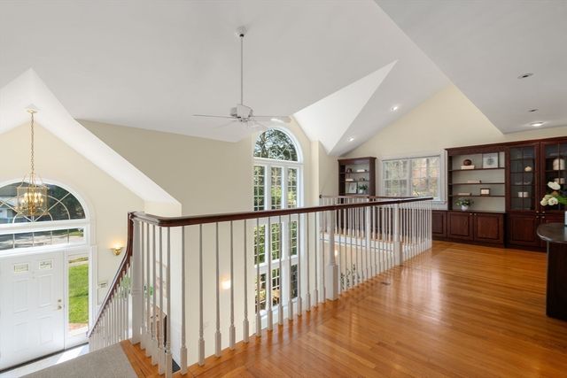 13 Cot Hill Road, Bedford, MA 01730