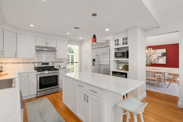13 Cot Hill Road, Bedford, MA 01730