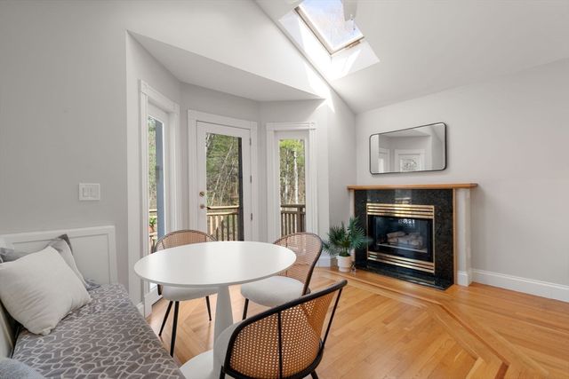 13 Cot Hill Road, Bedford, MA 01730