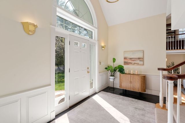 13 Cot Hill Road, Bedford, MA 01730