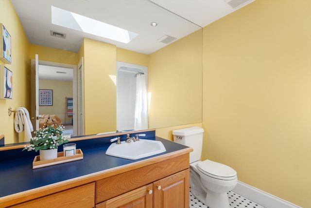 13 Cot Hill Road, Bedford, MA 01730