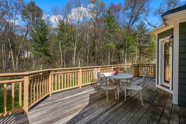 13 Cot Hill Road, Bedford, MA 01730