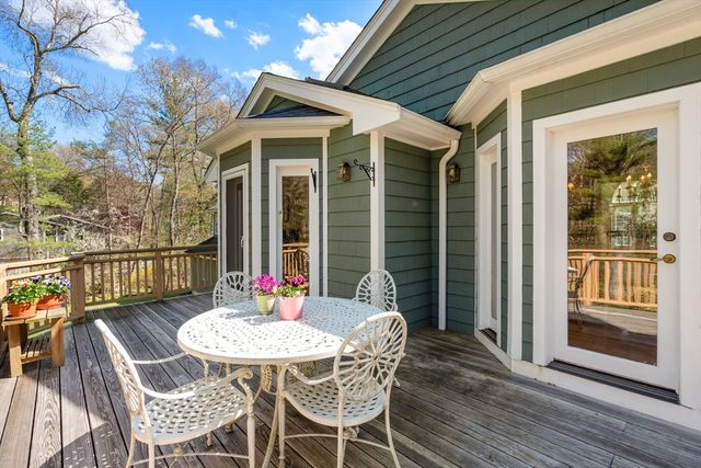 13 Cot Hill Road, Bedford, MA 01730