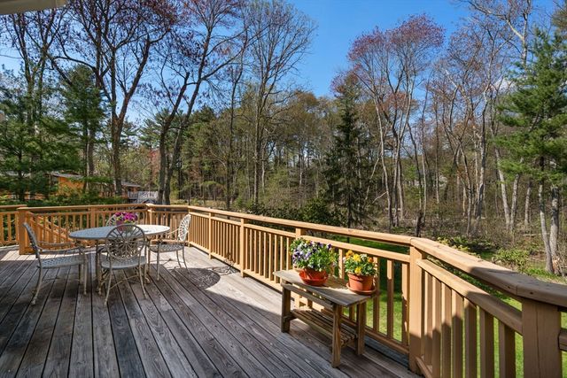 13 Cot Hill Road, Bedford, MA 01730