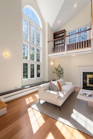 13 Cot Hill Road, Bedford, MA 01730