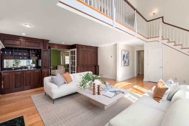 13 Cot Hill Road, Bedford, MA 01730