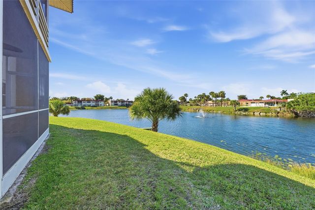 401 Lake Frances Drive 401, West Palm Beach, FL 33411