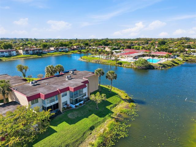 401 Lake Frances Drive 401, West Palm Beach, FL 33411