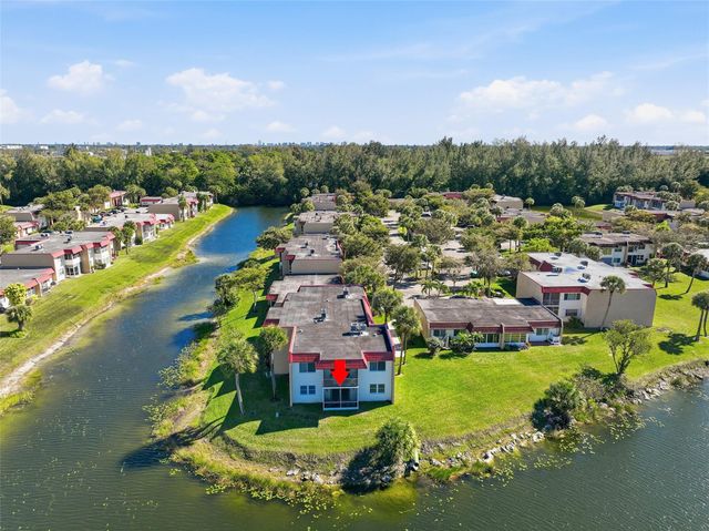 401 Lake Frances Drive 401, West Palm Beach, FL 33411