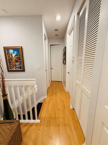 2279 NE 42nd Cir, Homestead, FL 33033